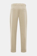 Berwich Baumwollhose 'Chiaia Old' beige, knöchellang, sehr schmal zulaufend, Tapered Fit, Rückansicht mit Leistentaschen, verlängertem Knopfriegel.