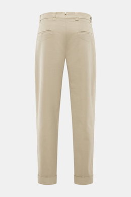 Berwich Baumwollhose 'Chiaia Old' beige, knöchellang, sehr schmal zulaufend, Tapered Fit, Rückansicht mit Leistentaschen, verlängertem Knopfriegel.