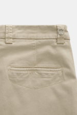 Close-up back view of Berwich Cotton Pants 'Chiaia Old' beige, featuring side seam pockets, welt back pockets, belt loops, and detailed stitching.

Description: <p>The 'Chiaia Old' pants by BERWICH impress with a modern tapered fit, elastic cotton, and st
