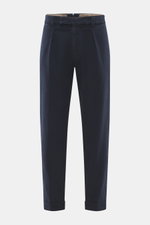 Berwich Baumwollhose 'Chiaia Old' navy, frontal fotografiert, schmal zulaufend, knöchellang, Tapered Fit, elastische Baumwolle, Bundknöpfe, Saumaufschlag.