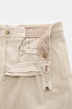 Berwich Baumwollhose 'Chiaia Old' beige, Nahaufnahme von offenem Bund und Reißverschluss, elastische Baumwolle, Tapered Fit, feiner Fischgrat.