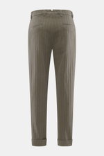 Berwich Baumwollhose 'Chiaia Old' graugrün, hinten fotografiert, Tapered Fit, tonaler Fischgrat, knöchellang, elastische Baumwolle, Saumaufschlag.