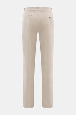 Berwich Baumwollhose 'Retrolong' sand, Rückansicht, Regular Fit, leichte elastische Baumwolle, feiner Twill, paspelierte Taschen, offene Saumlänge.