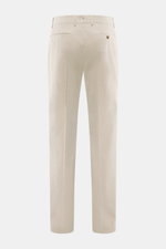 Berwich Baumwollhose 'Retrolong' beige von hinten fotografiert, Regular Fit, elastischer Baumwoll-Twill, Bundknöpfe, paspelierte Taschen.