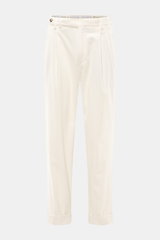PT Torino Cordhose 'Carrot Fit' creme, frontale Nahaufnahme, kurze Bundfalten, Knopfriegel, knöchellang mit Saumaufschlag aus leicht elastischem Baumwollcord.