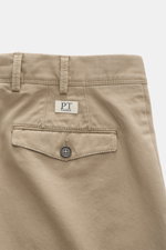 Close-up rear view of PT Torino Chino 'Hamptons' beige, twill made of pure cotton, soft touch, tapered fit, regular thigh width, ankle-length, very slim tapering, with zipper and waistband buttons, extended button tab, small watch pocket, double waistband