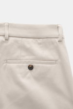 Incotex Baumwollhose sand Rückansicht mit Twill aus Baumwolle, leicht elastisch, weicher Griff, Regular Fit, schmal zulaufend, Knopfriegel, französische Taschen.
