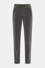 Incotex Cordhose dunkelgrau aus Baumwoll-Cord, Regular Fit, sehr schmal zulaufend, mit Zip Fly, doppelter Bundfalte, französischen und paspelierten Taschen, Frontansicht.