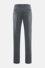 Briglia 1949 Chino 'Naviglio' dunkelgrau, Rückansicht, schmal zulaufend, twill Baumwolle, garment dyed, mit Knopf-Gesäßtaschen, Bundknopf, Reißverschluss.