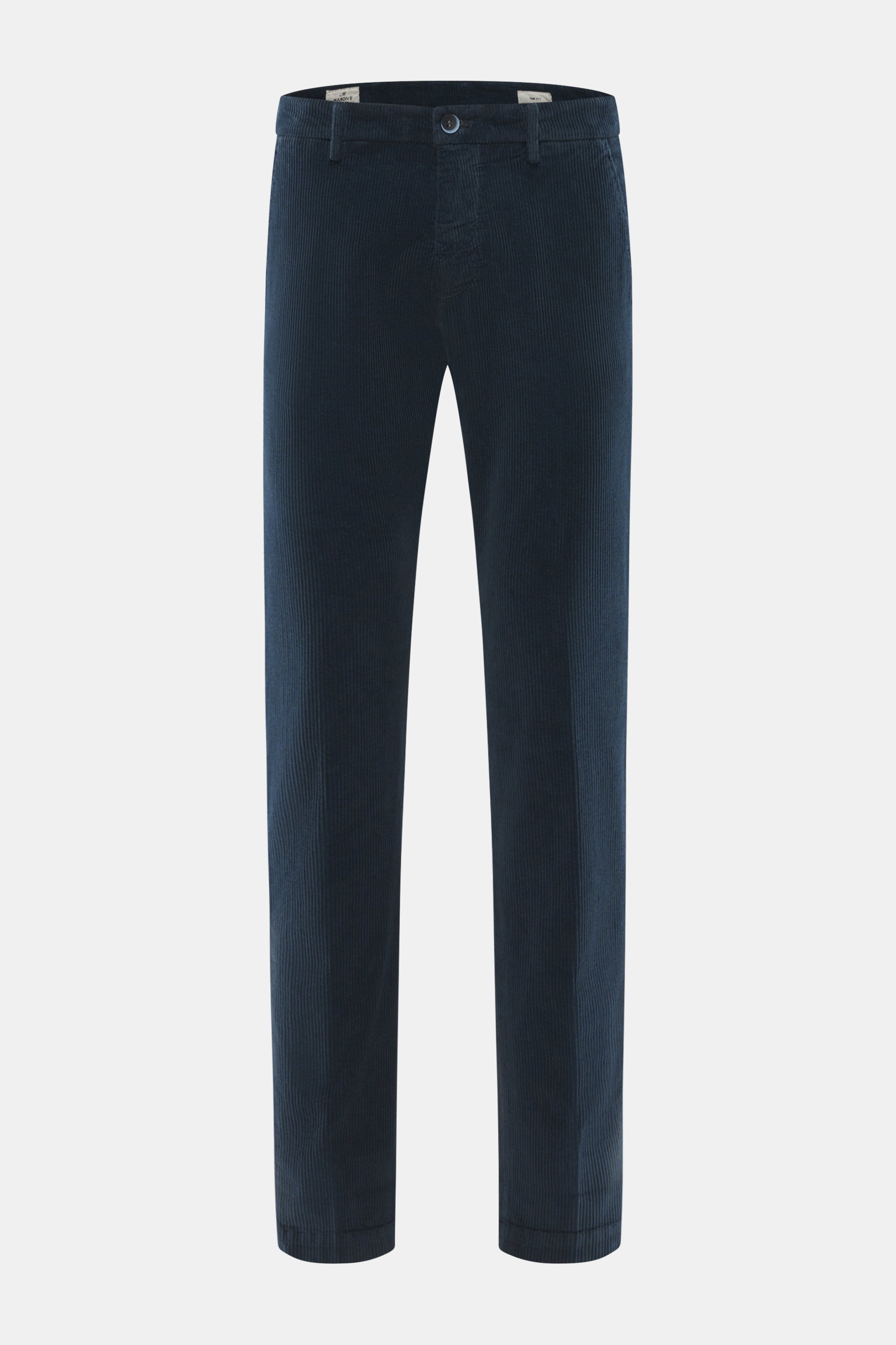 Mason's Cordhose 'Torino Style' navy, schmal zulaufend, garment dyed, aus Baumwolle/Lyocell mit Stretch, Zip Fly, Bundknopf, französische Taschen, frontal fotografiert.