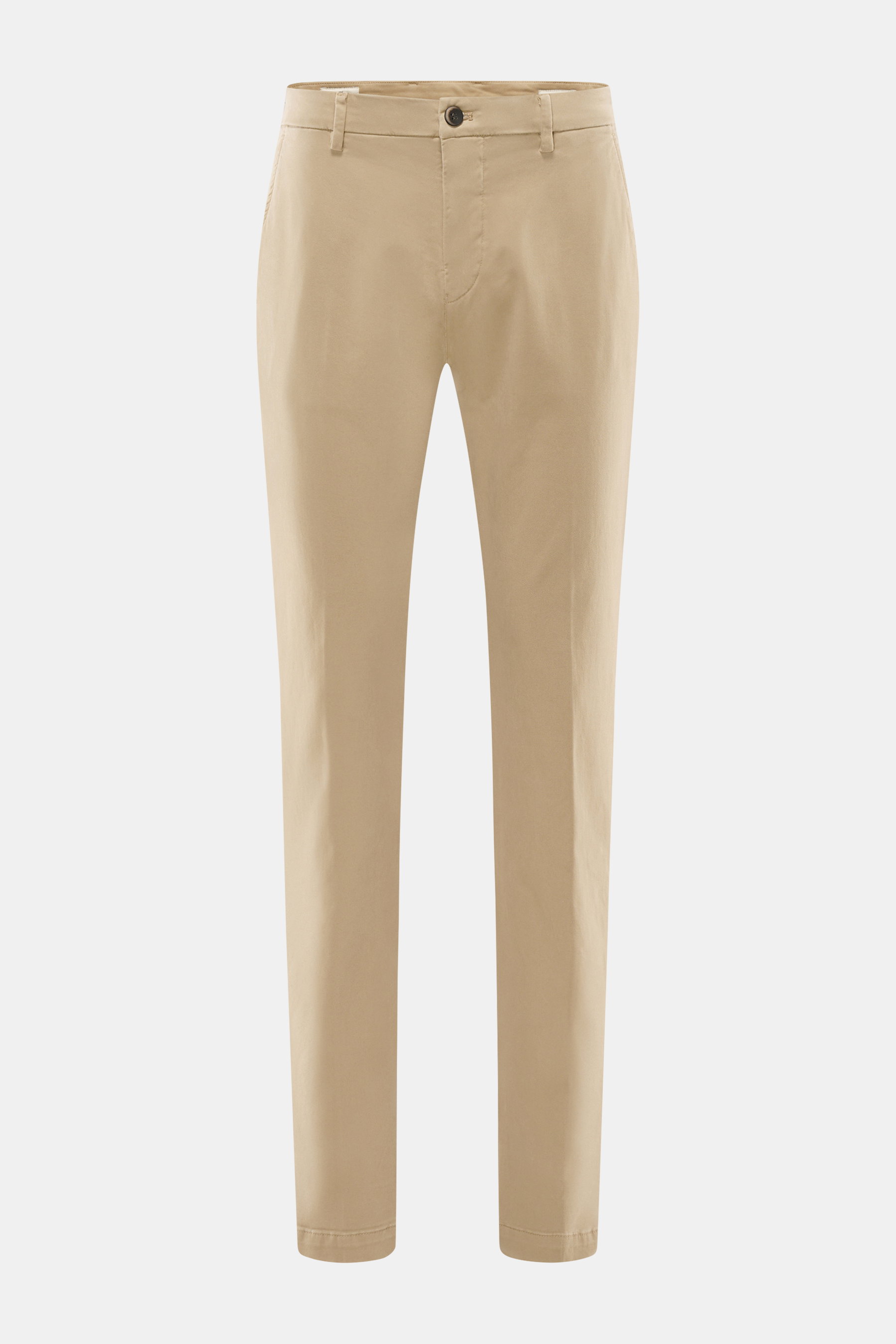 Mason's Chino 'Torinostyle' beige, frontale Ansicht, Slim Fit, schmal zulaufend, Mix aus Modal, Baumwolle, Microfaser, weicher Griff, Reißverschluss, Bundknöpfe, französische Taschen, paspelierte Gesäßtaschen mit Knopf, typisches Metallinitial.
