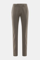 Front view of Mason's Chino 'Torinostyle' dark grey slim fit tapered pants made of modal, cotton, microfiber with soft touch, zipper, buttons, french pockets, piped back pockets with button, and typical metal initial.