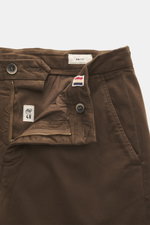 Close-up front view of Mason's Chino 'Torinostyle' brown showing slim fit waistband, zipper, buttons, and soft touch fabric blend of modal, cotton, and microfiber.