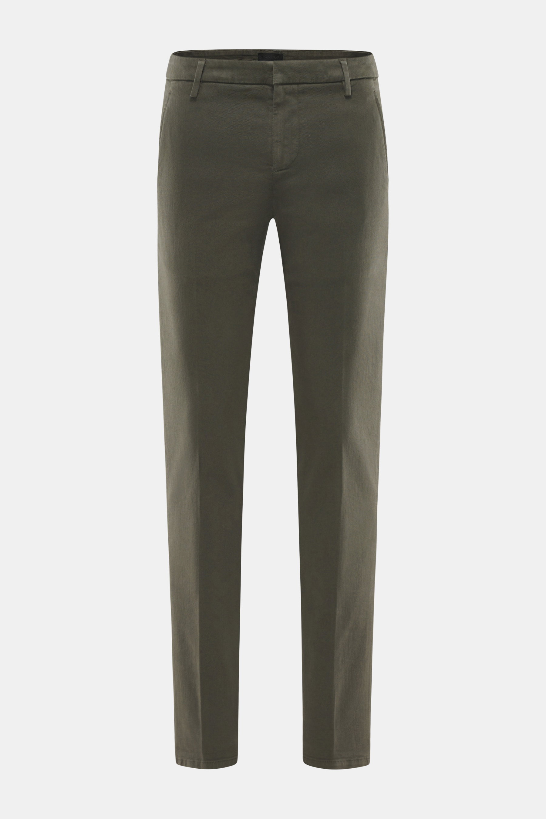 Dondup Chino 'Gaubert' dark olive, frontale Nahaufnahme, Baumwolle und Lyocell, Slim Fit, schmal geschnittene Wade, Reißverschluss, Slide Button, französische Taschen, Gesäßtaschen mit Knopf, Metall-Initial.