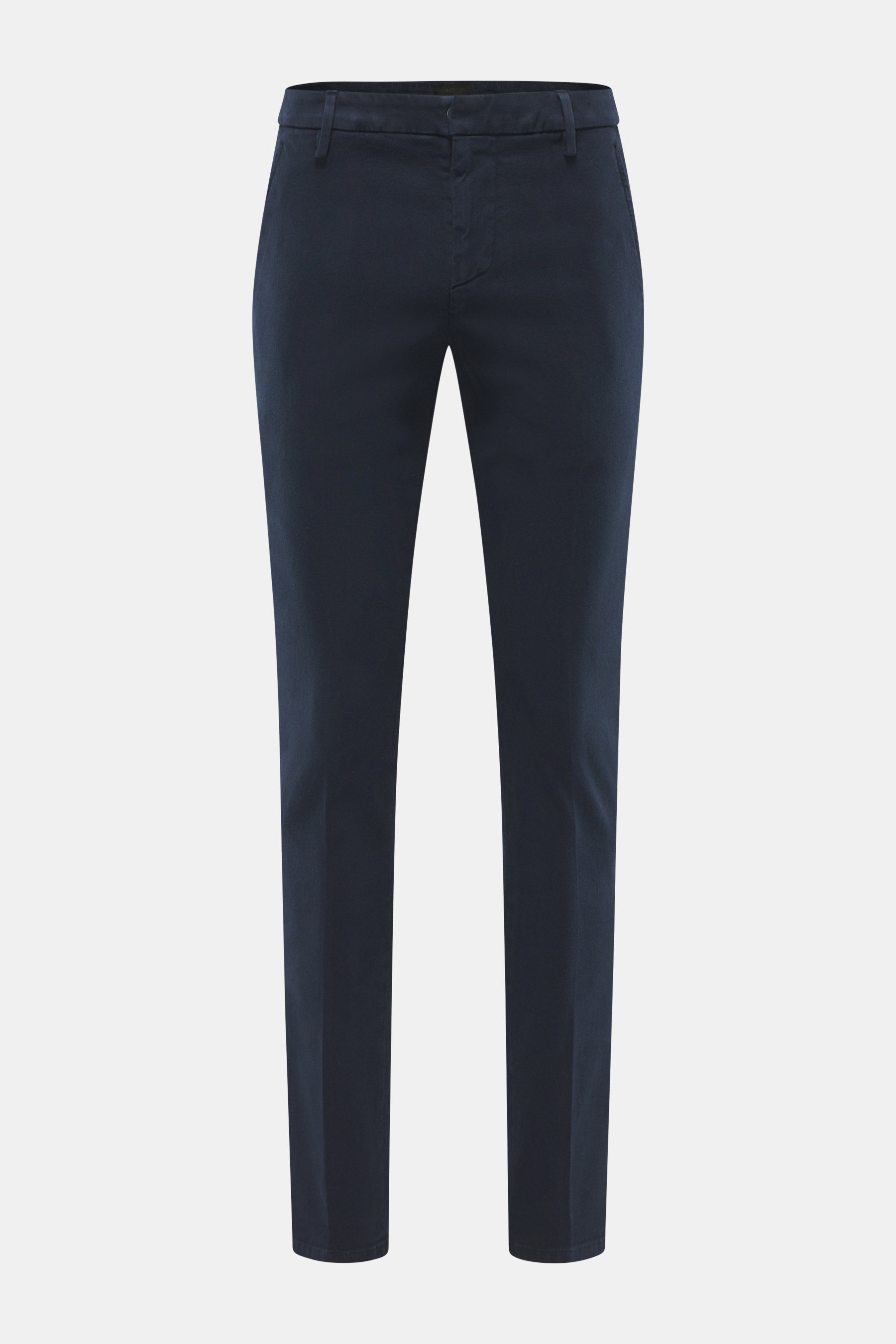 Dondup Chino 'Gaubert' navy, frontale Ansicht, Slim Fit, Baumwolle-Lyocell-Mix, elastisch, schmal geschnittene Wade, Reißverschluss, Slide Button, französische Taschen, Gesäßtaschen mit Knopf, Metall-Initial.
