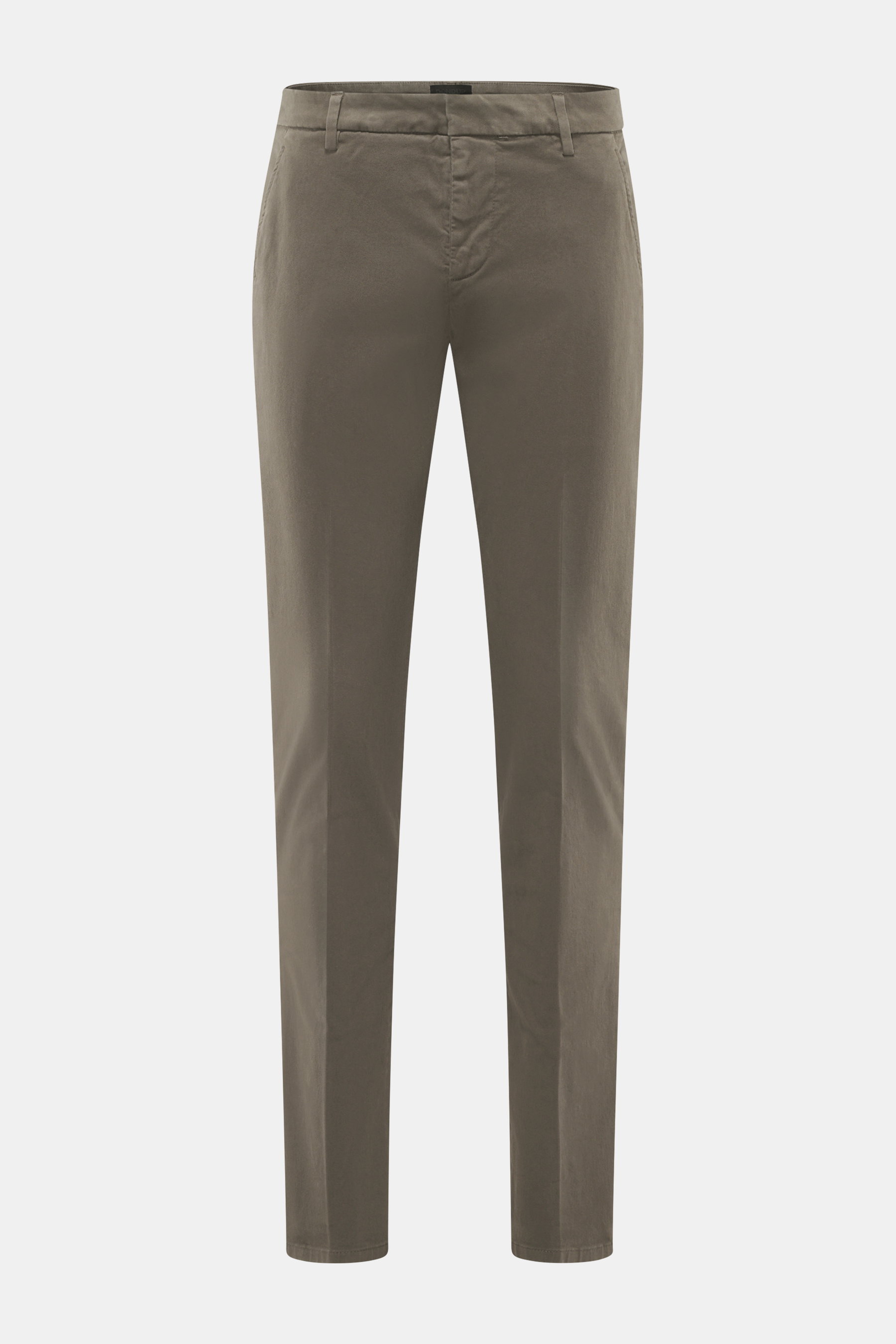 Dondup Chino 'Gaubert' graugrün, Slim Fit, elastische Baumwolle, schmal geschnittene Wade, Reißverschluss, Slide Button, französische Taschen, Gesäßtaschen mit Knopf, Metall-Initial, frontale Ansicht.