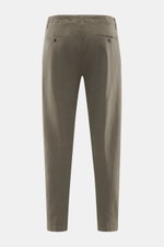 Dondup Chino 'Ben' khaki von hinten fotografiert, knöchellang, tapered Fit, Twill aus Baumwolle und Lyocell, französische Taschen.