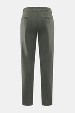 GTA Baumwollhose 'Davide' graugrün, Rückansicht, Regular Fit, leicht schmal zulaufend, Baumwoll-Twill, elastisch, mit Reißverschluss, Bundknopf, französischen und Gesäßtaschen mit Knopf, glatter Griff, kleines Logo-Detail.