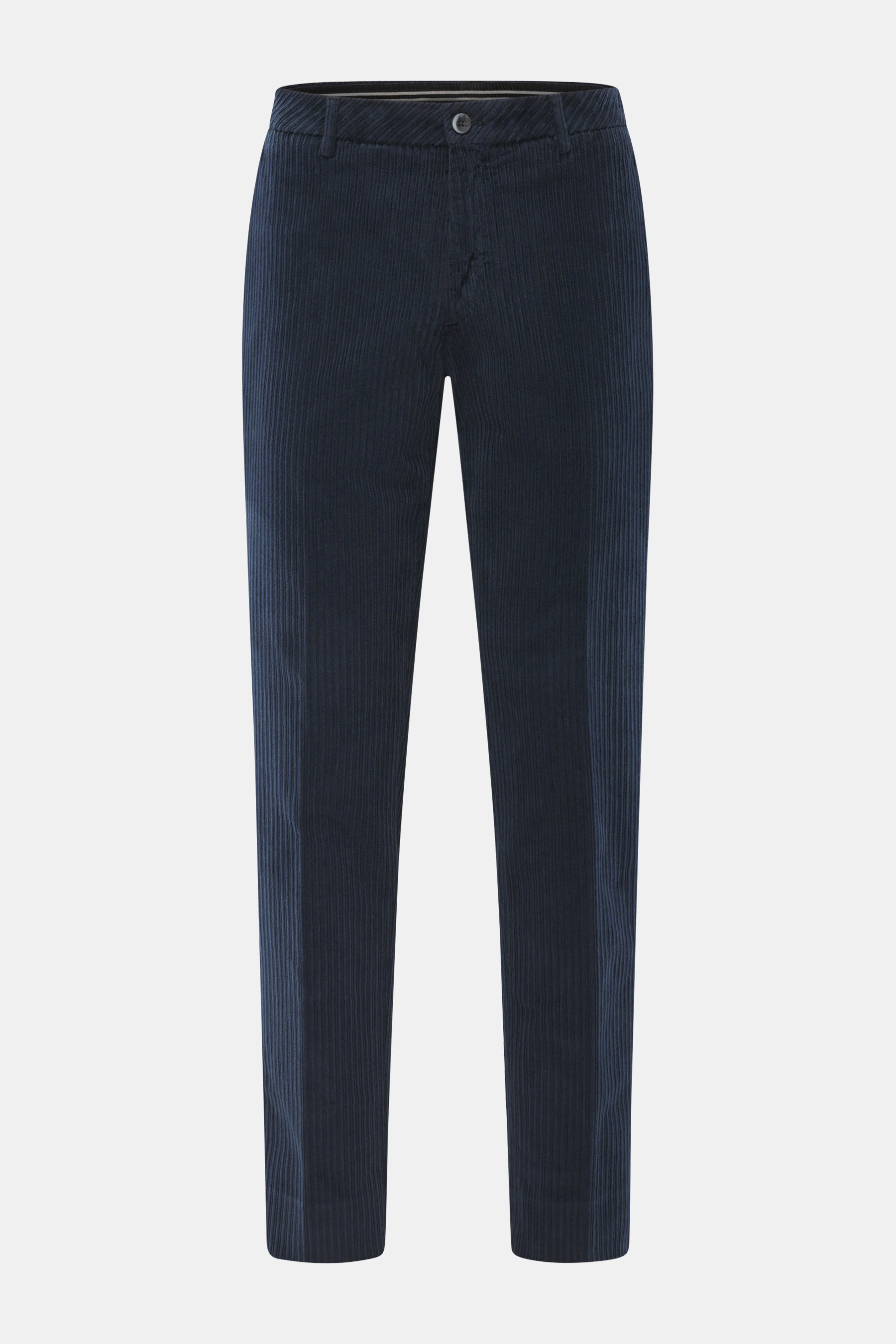 Frontale Nahaufnahme der GTA Cordhose 'Davide' navy aus Baumwoll-Cord mit elastischer Qualität, Regular Fit, Reißverschluss, Bundknopf, französischen Taschen, Logo-Detail und Gesäßtaschen mit Knopf.