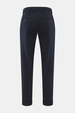 GTA Jersey-Hose 'Dennis' navy, Rückansicht, knöchellang, schmal zulaufend, elastisch, glatter Griff, französische Taschen, Saumaufschlag, Logo-Detail.