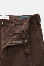 Close-up front view of Closed Corduroy Pants 'Bergen' Brown made of slightly elastic cotton corduroy with zipper, button, and waistband detail, showcasing soft feel and craftsmanship.