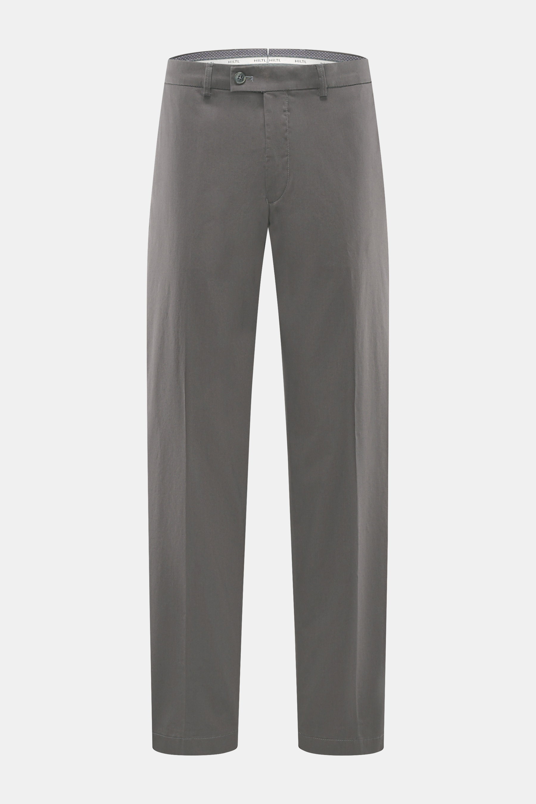 Front view of Hiltl Cotton trousers 'Parma' grey made of cotton satin, slightly elastic quality, smooth feel, regular fit, slightly tapered, zip fly and waistband hook, French pockets, back pockets with button.