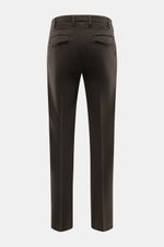 Michael Coal Cotton Pants dark brown shown from back, twill made of cotton, soft touch, tapered fit, regular thigh width, ankle length, narrowing, zipper and waistband hook, extended button tab, French pockets, back pockets with flap.