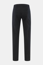 Michael Coal Baumwollhose dark navy, Rückansicht, Twill aus Baumwolle, elastische Qualität, weicher Griff, Regular Fit, sehr schmal zulaufend, Reißverschluss, Bundknopf, verlängerter Knopfriegel, französische Taschen, paspelierte Gesäßtaschen.