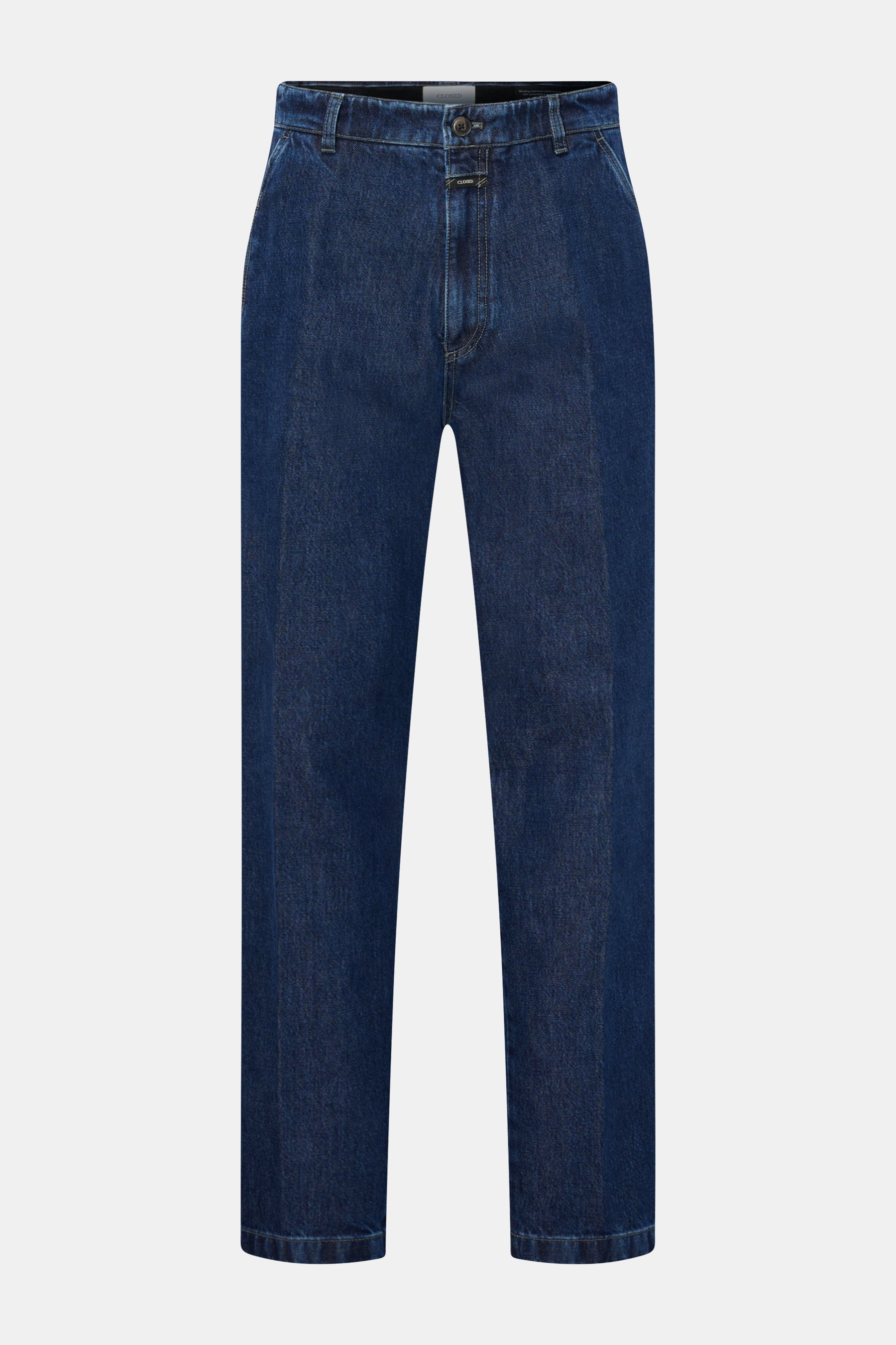Closed Jeans 'Toledo Tapered' navy, frontale Ansicht, schmal zulaufend, Stone-Washed-Design, Zip Fly, französische Taschen, Baumwolle aus regenerativer Landwirtschaft.