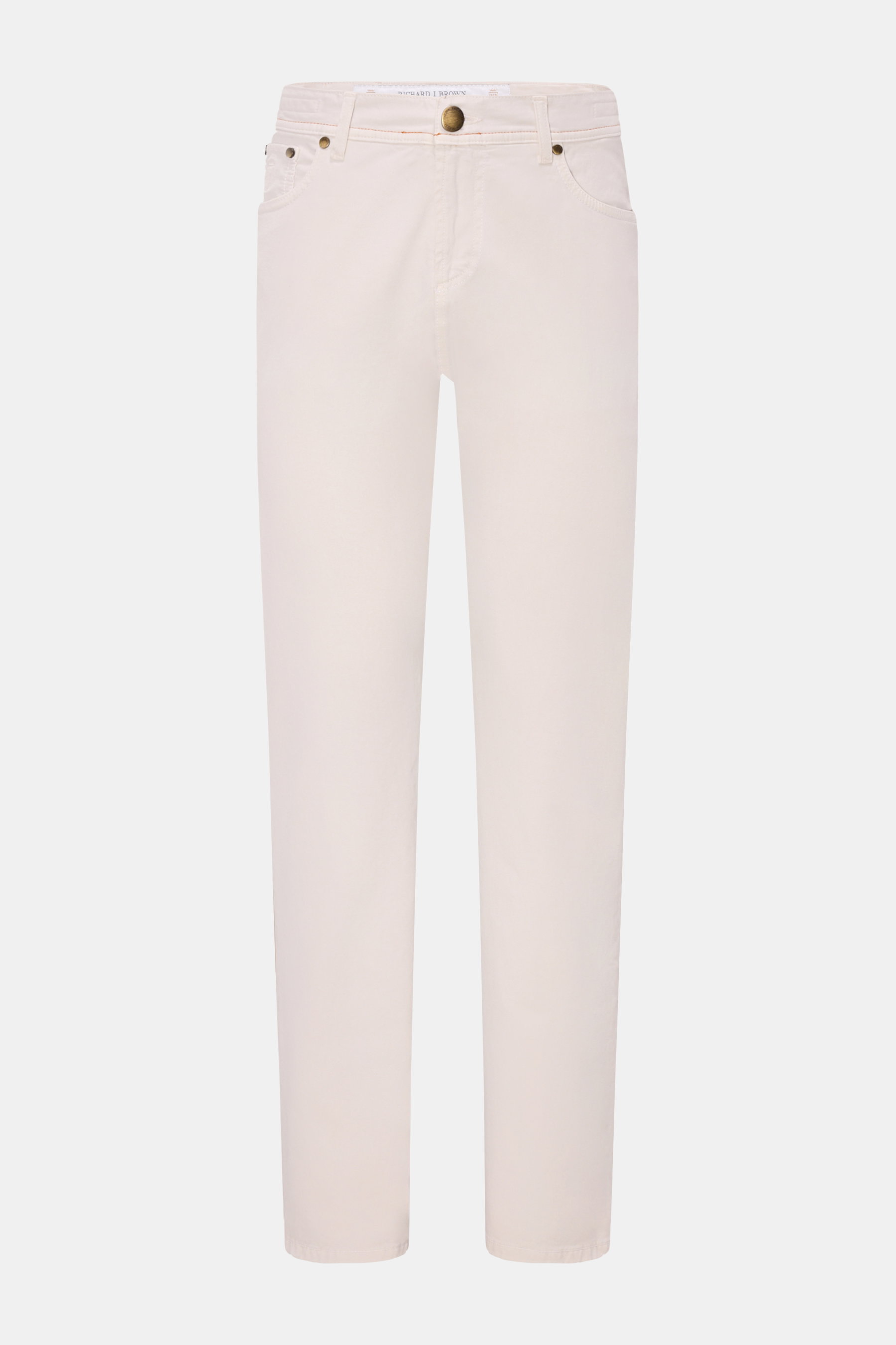 Richard J. Brown Jeans 'Milano' hellgrau in Slim Fit, Five-Pocket-Stil mit Reißverschluss, Bundknopf, Lederpatch, von vorne fotografiert.