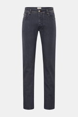 Jacob Cohen Jeans 'Bard' dunkelgrau, Slim Fit, elastischer Denim, Button Fly, Five-Pocket-Stil, frontal fotografiert, moderner Luxus.