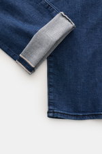 Jacob Cohen Jeans 'Bard LTD' dunkelblau, Detailaufnahme von unten, umgeschlagener Saum zeigt Selvedge-Denim und Kalbfell-Patch.