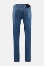 Jacob Cohen Jeans 'Bard LTD' graublau, Rückansicht zeigt Selvedge-Denim, Kalbfell-Patch, Used-Waschung, Slim Fit, Five-Pocket-Stil, limitierte Edition.
