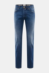 Jacob Cohen Jeans 'Bard LTD' dunkelblau, frontale Aufnahme, slim fit, Selvedge-Denim, Kalbfell-Patch mit Nummer, dezente Used-Waschung, Button Fly.