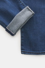 Jacob Cohen Jeans 'Bard LTD' dunkelblau im Detail von oben, Selvedge-Denim mit Kalbfell-Patch, komfortabler Stretch und dezenter Used-Waschung.