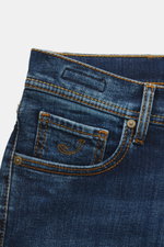 Jacob Cohen Jeans 'Edo' dunkelblau, Nahaufnahme der Fronttasche mit Münztasche, authentische Used-Waschung, Baumwoll-Denim, leichter Stretch, Regular Fit.