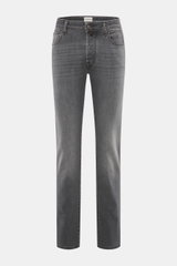 Jacob Cohen Jeans 'Bard' grau, Slim Fit, elastischer Baumwolle, Button Fly, Five-Pocket-Stil, Münztasche mit Initial, Gesäßtaschen mit Stitching, gemustertes Leather Patch, Vorderansicht.