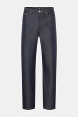 A.P.C. Jeans 'Martin' navy, dunkelblaue Jeans aus japanischem Denim mit Microfaser-Anteil, Five-Pocket-Stil, kontrastierende Nähte, Zip Fly, Tapered Fit, Frontansicht.