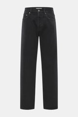 Golden Goose Jeans 'Skate' schwarz, Frontansicht, Denim aus reiner Baumwolle, weicher Griff, Used-Waschung, Loose Fit, kurzer Schnitt, Button-Fly, Five-Pocket-Stil, Metall-Stern-Patch.
