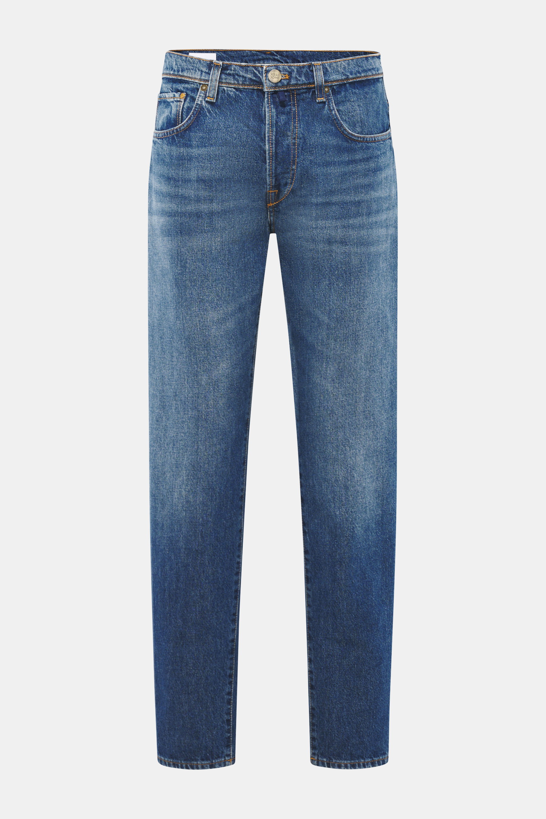 Incotex Jeans dunkelblau, frontal fotografiert, Denim aus reiner Baumwolle, leicht griffig, Tapered Fit, reguläre Oberschenkelweite, knöchellang, Five-Pocket-Stil, Button Fly, Leather Patch.