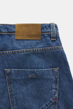 Incotex Jeans dunkelblau, Rückansicht mit Leather Patch, Five-Pocket-Stil, Button Fly, Denim aus reiner Baumwolle, Tapered Fit, knöchellang, leicht zulaufend, reguläre Oberschenkelweite, leicht griffige Haptik.