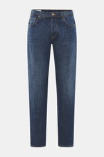 Incotex Jeans dunkelblau, frontal fotografiert, Denim aus Baumwolle, leicht elastisch, griffig, Tapered Fit, knöchellang, Five-Pocket-Stil, Button Fly, Leather Patch.