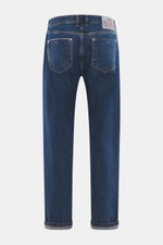 Ace Denim Jeans 'AD 53' dunkelblau von hinten fotografiert, Selvedge-Denim aus Baumwolle, leichter Stretch, weicher Griff, Tapered Fit, sehr schmal, Button Fly, Five-Pocket-Stil, besticktes Patch.