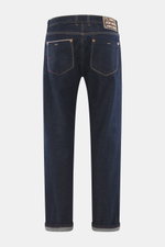 Rückansicht der Ace Denim Jeans 'AD 53' navy aus Selvedge-Denim mit leichter Dehnung, weichem Griff, Tapered Fit, sehr schmal, Button Fly, Five-Pocket-Stil und besticktem Patch.
