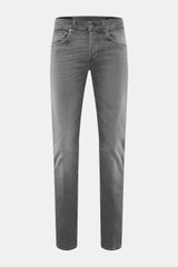 Dondup Jeans 'George' grau, frontale Nahaufnahme, Skinny Fit aus elastischer Baumwolle mit authentischer Waschung, Button Fly, Five-Pocket-Stil.