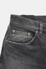 Close-up, top-front view of Dondup Jeans 'Icon Relax' dark grey, denim made of cotton and viscose, slightly elastic quality, slightly textured feel, Icon Relax Fit (equivalent to Tapered Fit), regular thigh width, ankle length, button fly, five-pocket sty