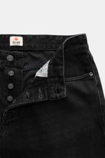 The.Nim Standard Jeans 'Reed' schwarz, Detailansicht von oben, kurzer Tapered-Schnitt, Button Fly, Five-Pocket, japanischer Selvedge-Denim, reine Baumwolle.
