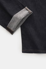 Moorer Jeans 'Milton' dark navy, Detailaufnahme von unten schräg, Denim aus elastischer Baumwolle, weicher Griff, Slim Fit, leicht schmal zulaufend.