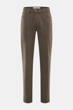 Front view of Barmas Venezia Jeans 'Denver' brown, denim made from cotton with cashmere, slightly elastic quality, soft touch, regular fit, tapered slim fit, five-pocket style, button fly, embossed leather patch.