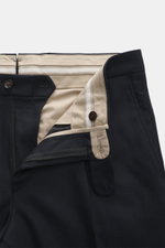 Close-up front view of Windsor Trousers 'Silvi' dark navy melange showing open waistband, zip, buttons, and beige inner lining details.

<p>The label WINDSOR has created the epitome of stylish men’s trousers with classic details with the model 'Silvi' in 